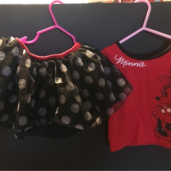 Minnie Mouse shirt and skirt set. 2t red n black - Picture 3 of 3